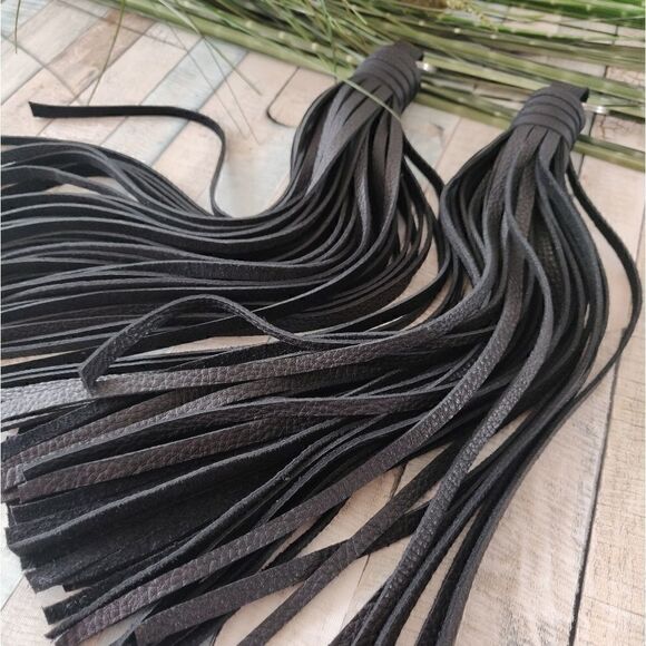 💥 MURKA BLACK LEATHER LARGE MOTORCYCLE TASSEL - Picture 2 of 5